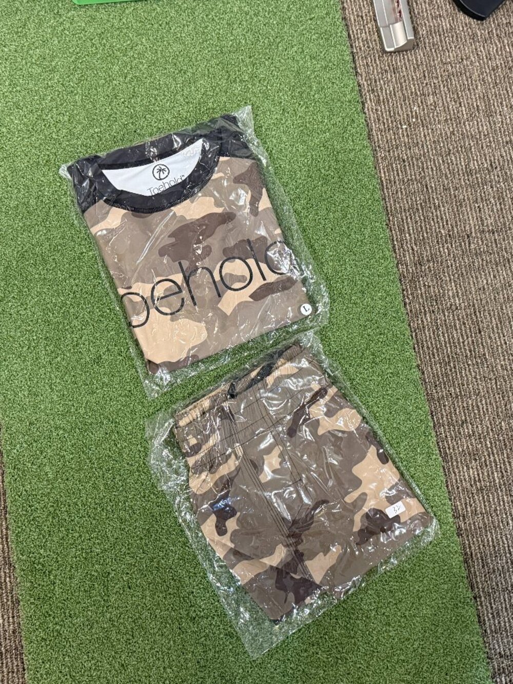 Toe Hold Rash Guard Shirt and shorts set - Jiu-Jitsu - Large